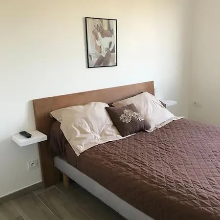 F4 Pour 6 Personnes Appartement Ajaccio (Corsica)