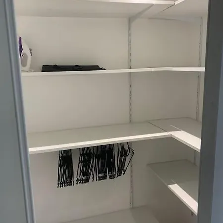 F4 Pour 6 Personnes *