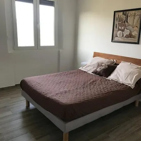 F4 Pour 6 Personnes Appartement *