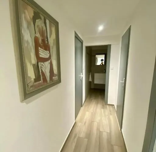 Апартаменты F4 Pour 6 Personnes Аяччо